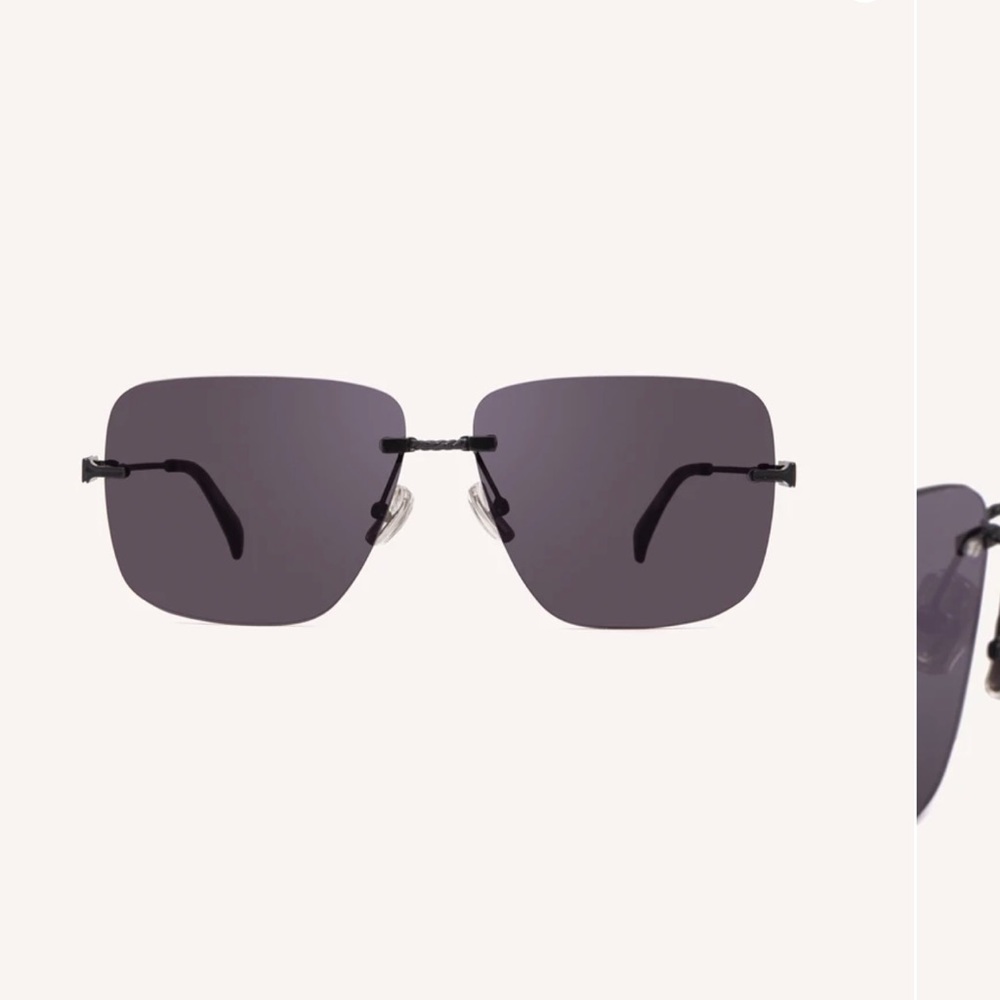 Dezi 2000’s Sunglasses, color Black/Dark Smoke